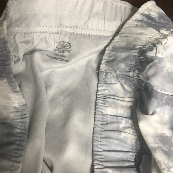 Women’s swimming  short two side pockets side breathable mesh gray tie dye. XXL - Picture 3 of 4